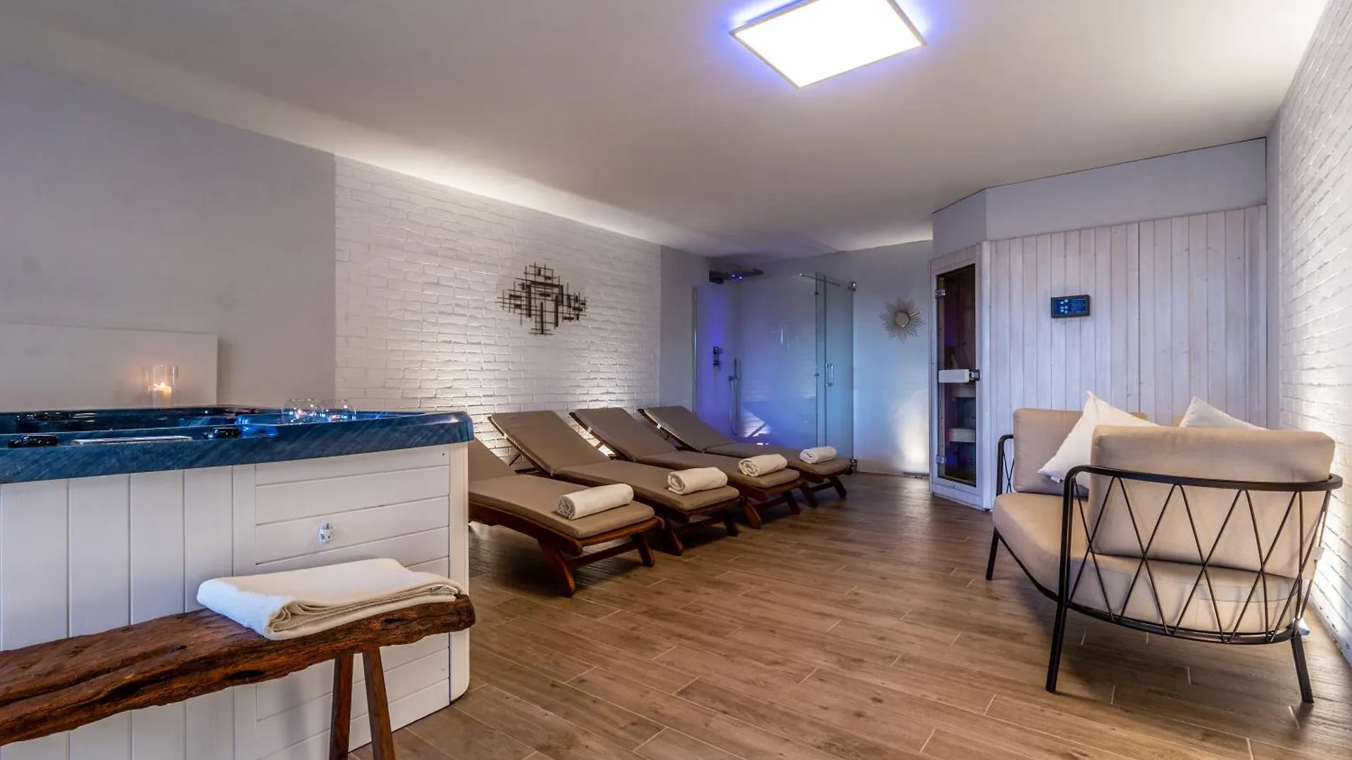 Villa Porri By Mmega Siena Italy