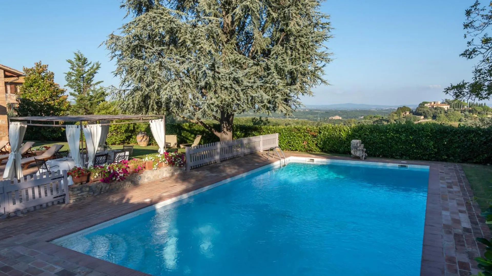 Villa Porri By Mmega Siena Italy